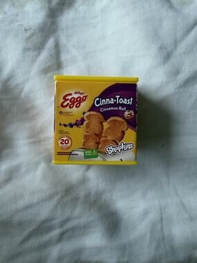 Zuru Mini Brands! Miniature Tiny Eggo Cinna-Toast Cinnamon Rolls